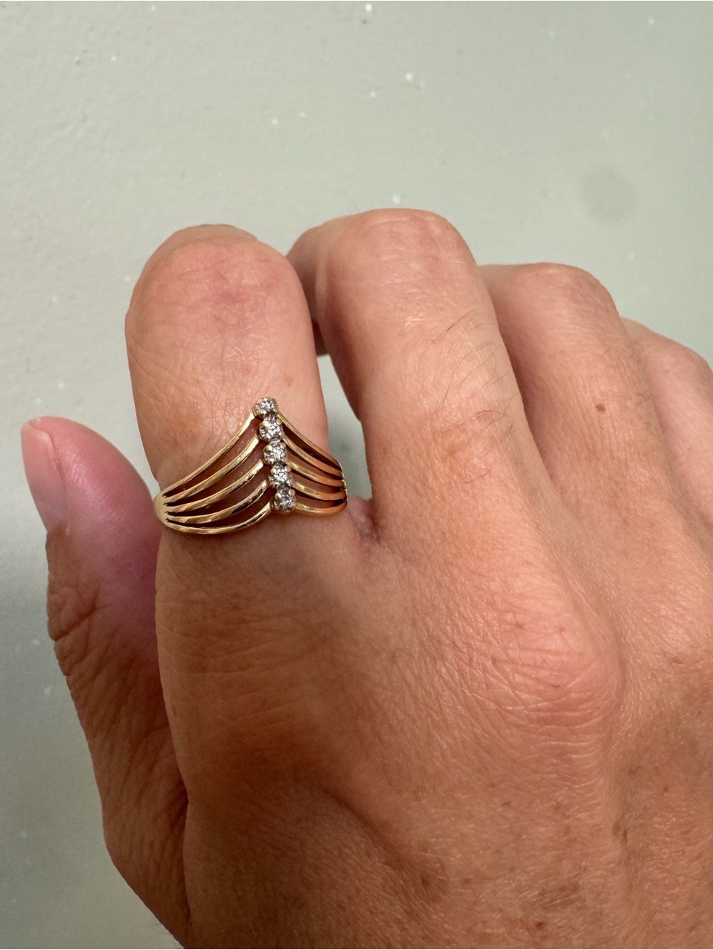 Vintage 10 KT Gold Diamond Ring - Picture 2 of 4